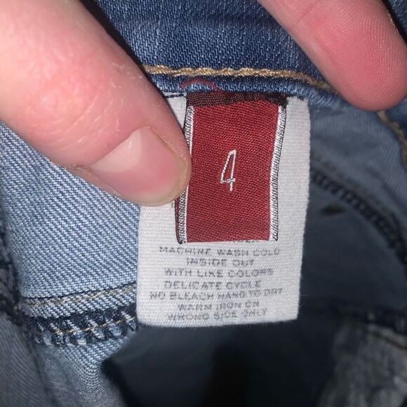 Stetson brass studded distressed size 4 denim shorts - Picture 3 of 3